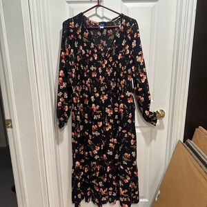 BRAND NEW Old Navy Black Floral Long Sleeve Dress